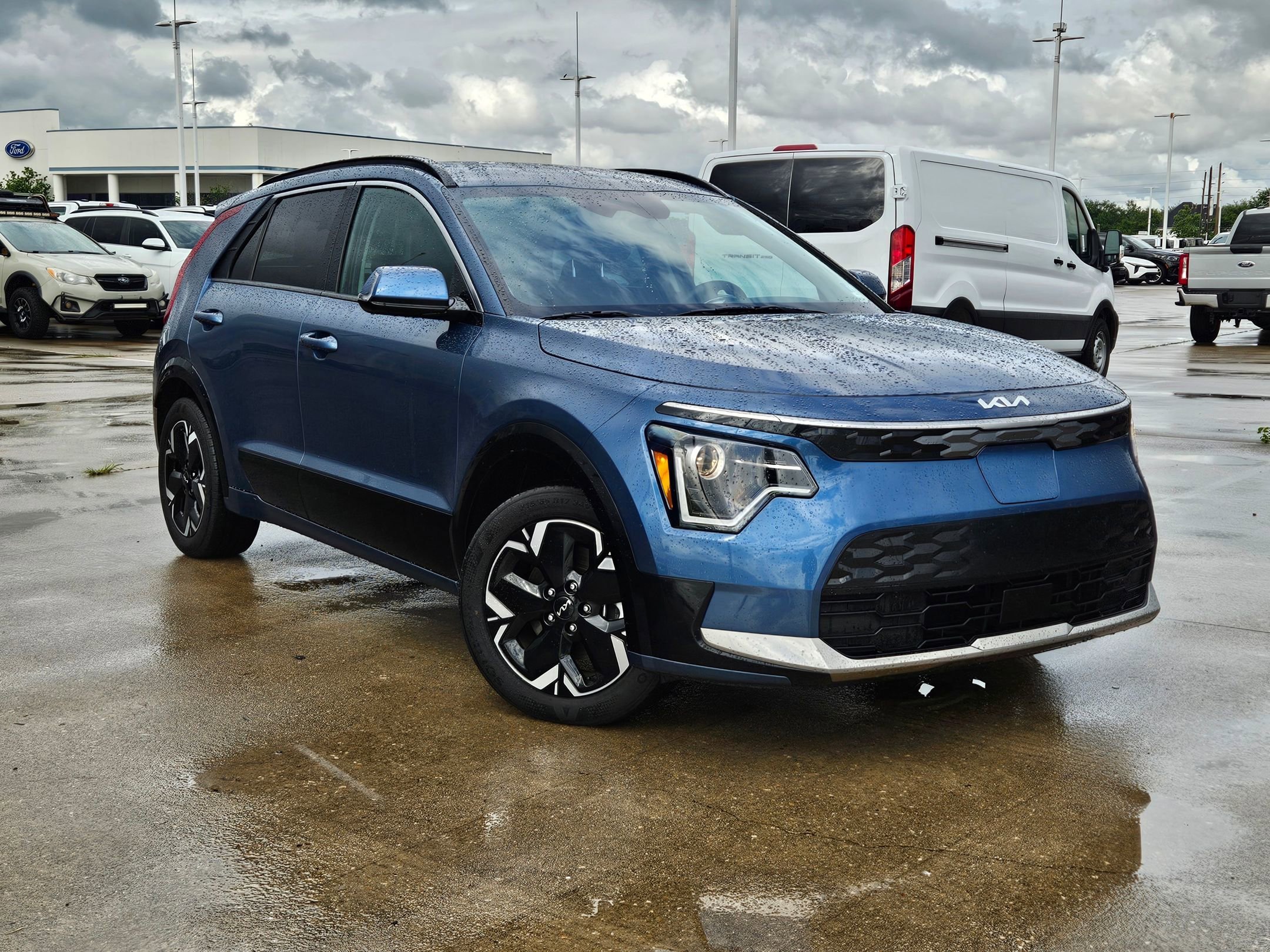 2024 Kia Niro Wind EV's photo