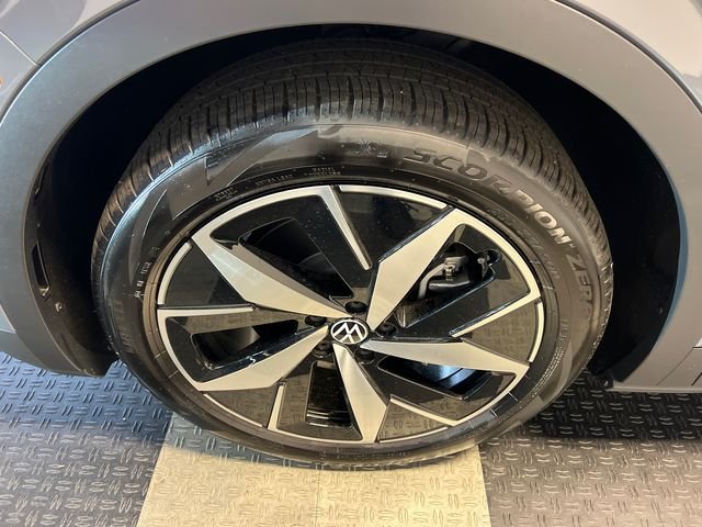 New 2026 Gray Volkswagen Pro S image 9