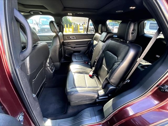 Used 2018 Red Ford XLT image 22