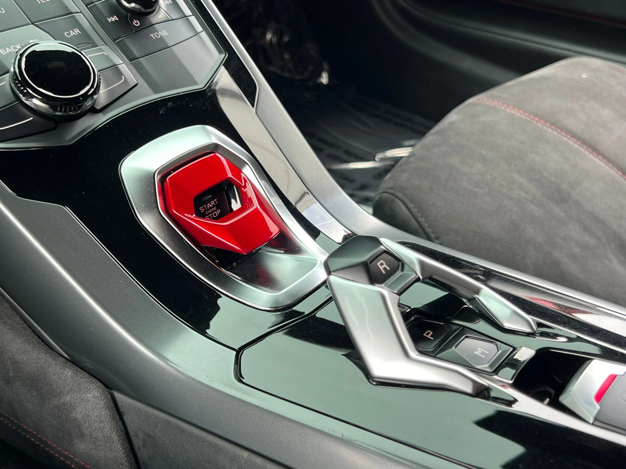 Used 2016 Red Lamborghini LP580-2 image 24