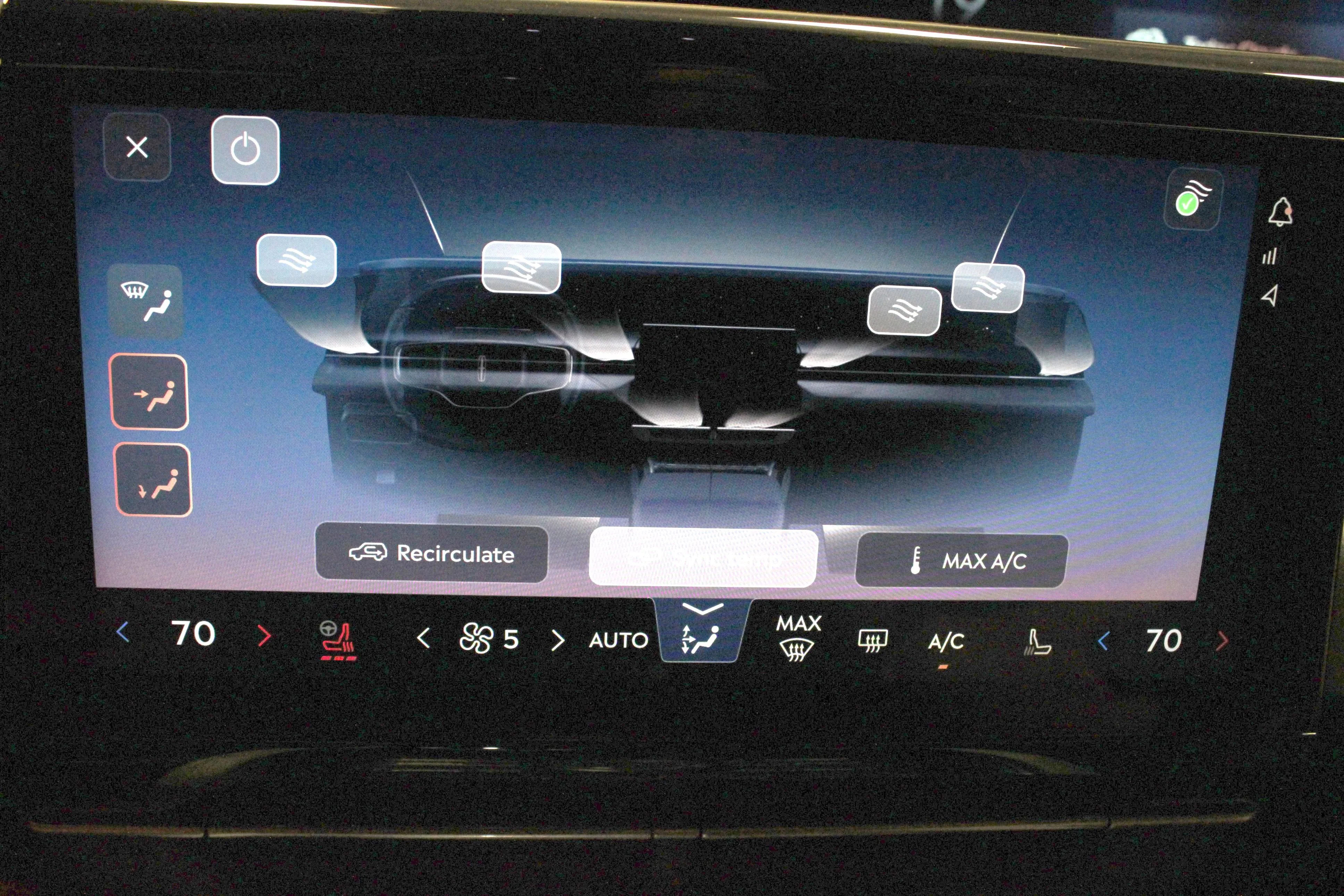 Used 2024 Red Metallic Lincoln Reserve image 28
