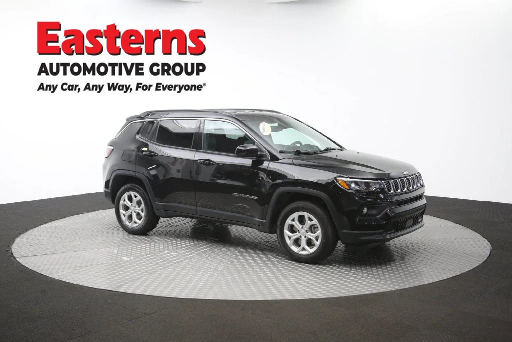 Used 2024 Black Jeep Latitude image 47