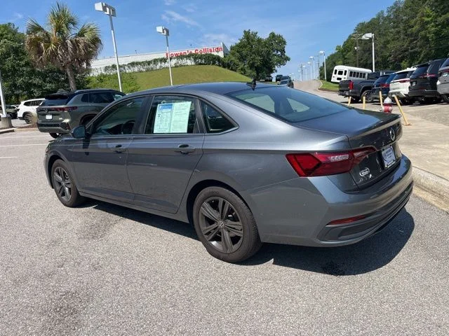 Used 2024 Gray Volkswagen 1.5T SE image 38