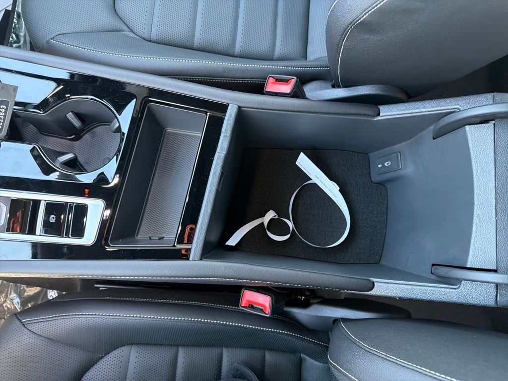 New 2026  Volkswagen 2.0T SEL R-Line Black image 27