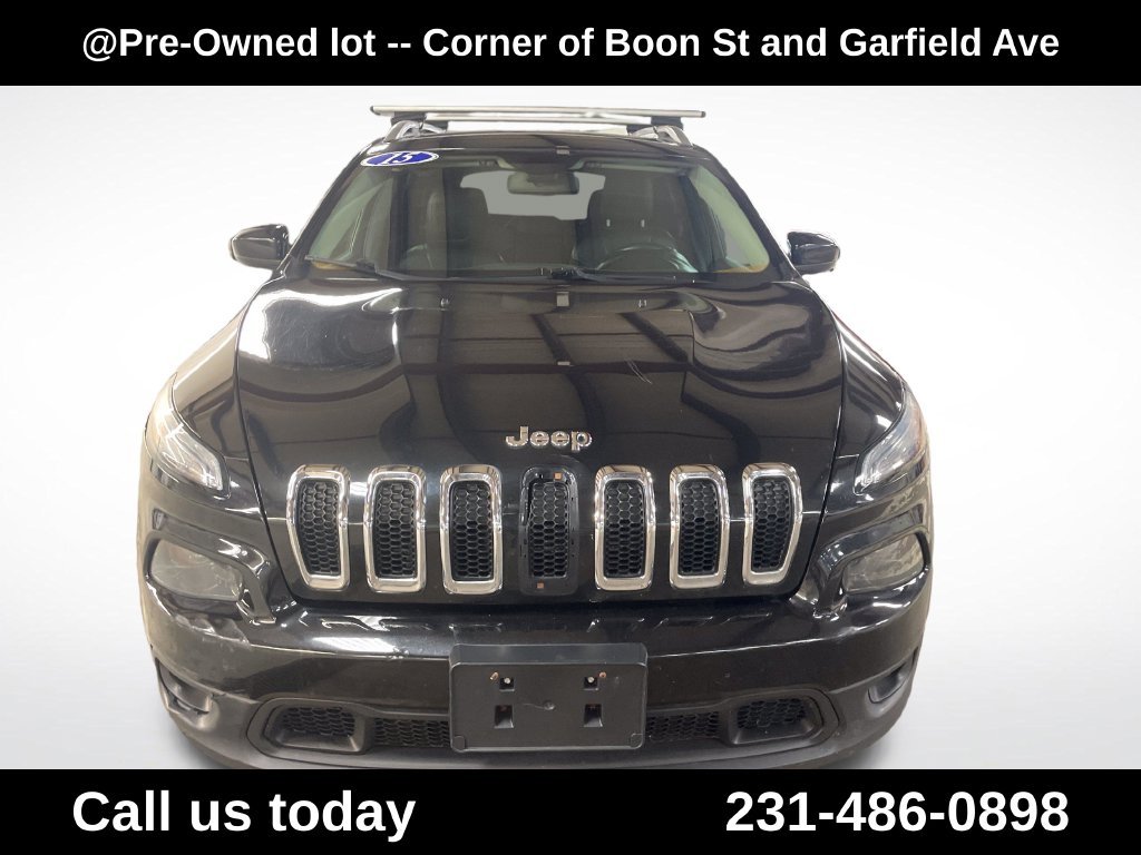 Used 2015 Black Jeep Latitude image 8