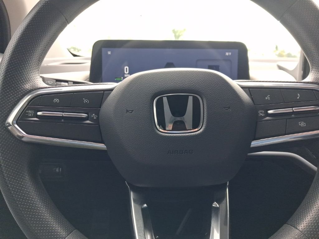 Used 2025  Honda EX image 28