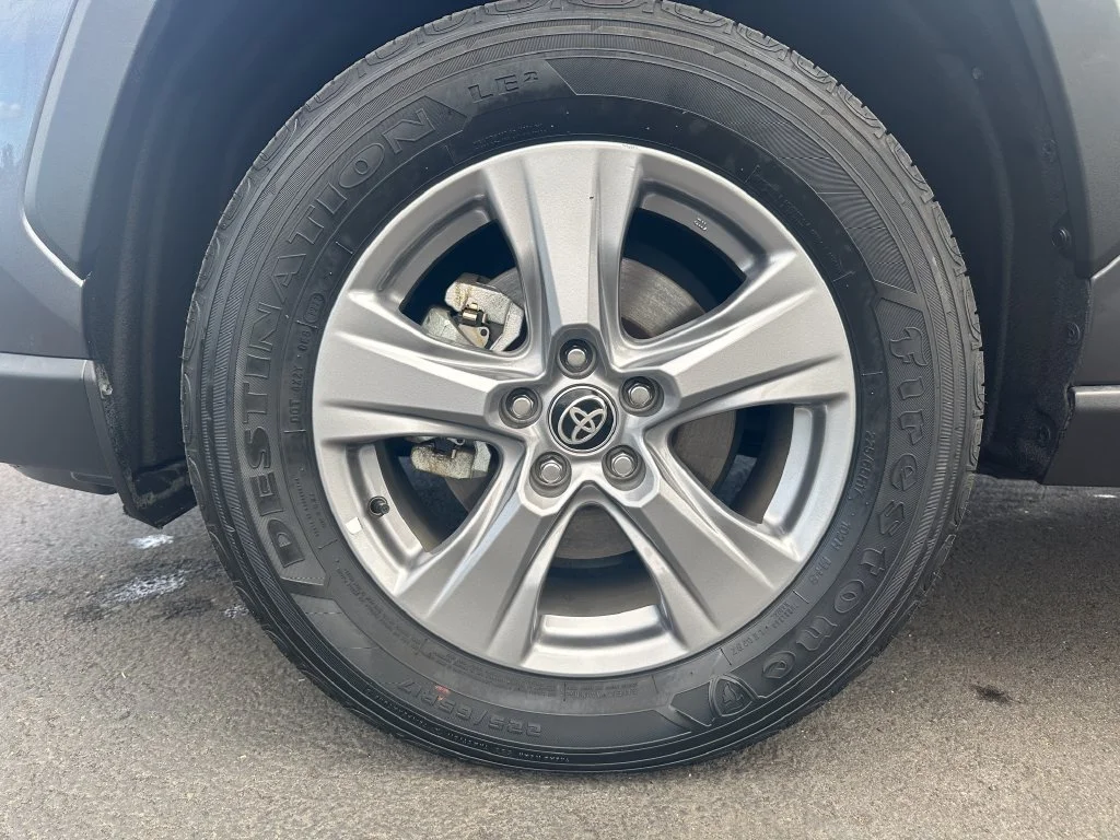Used 2022 Gray Toyota XLE image 12