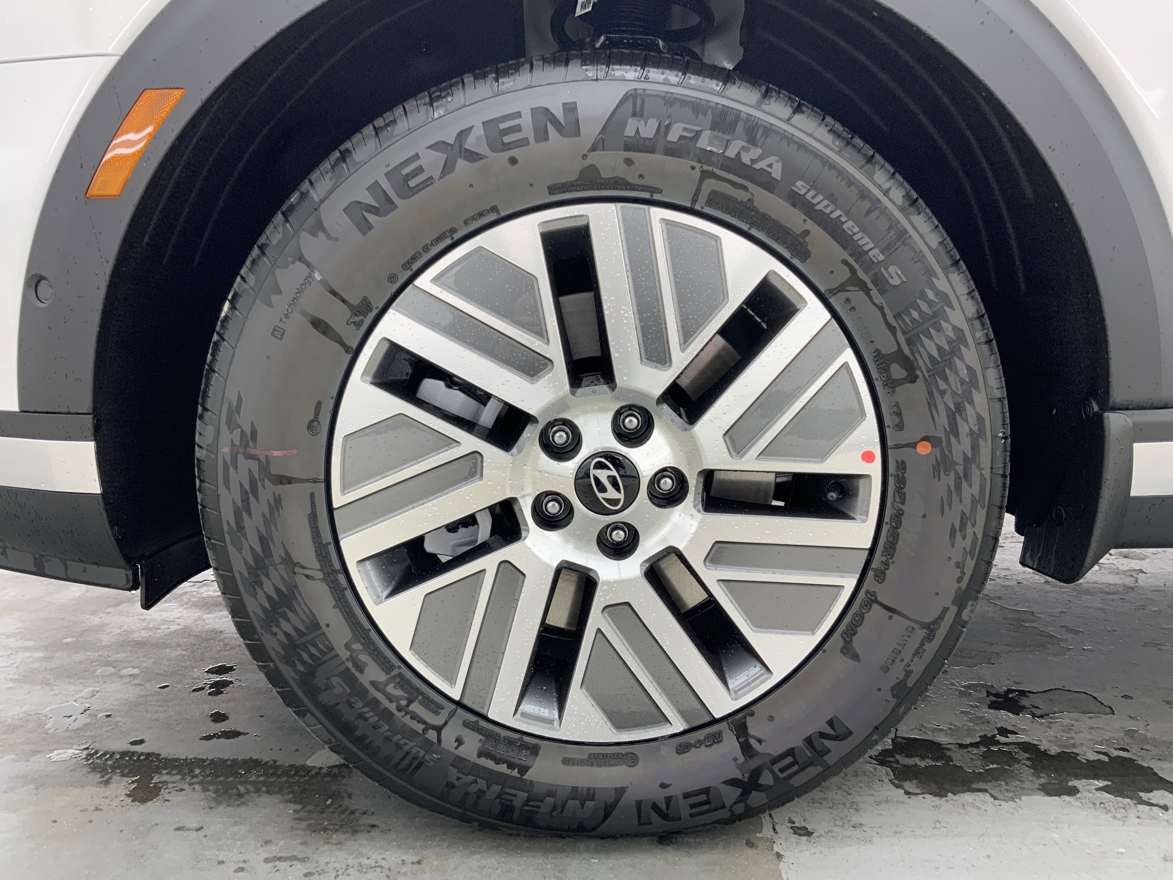 New 2026 Creamy White Pearl Hyundai SEL Premium 7P image 5