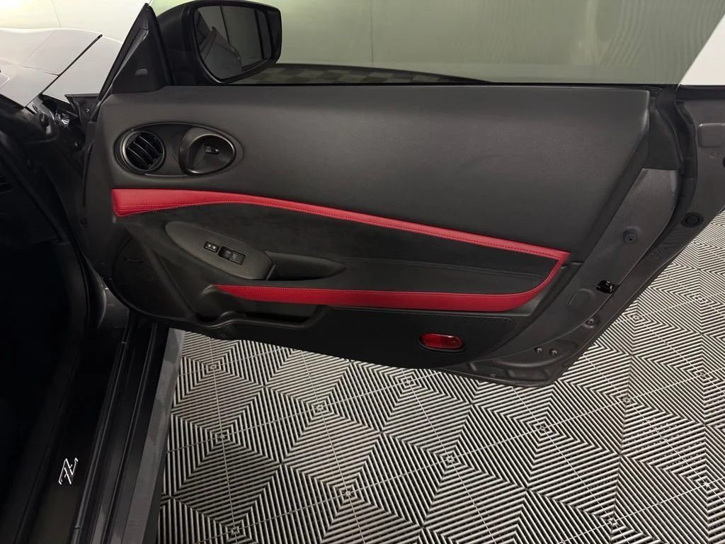 Used 2025 Gray Nissan Performance image 35