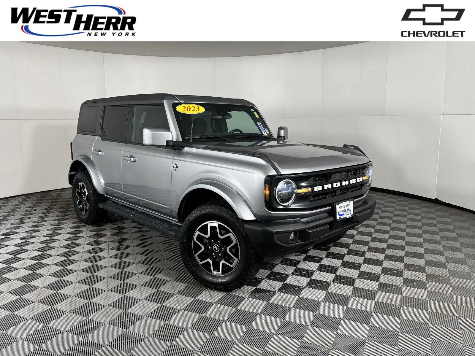 Used 2023 Iconic Silver Ford Outer Banks image 1
