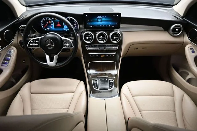 Used 2022 Blue Mercedes-Benz GLC 300 image 13