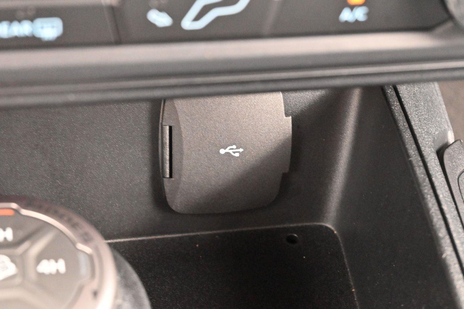 Used 2022 Shadow Black Ford Base image 25