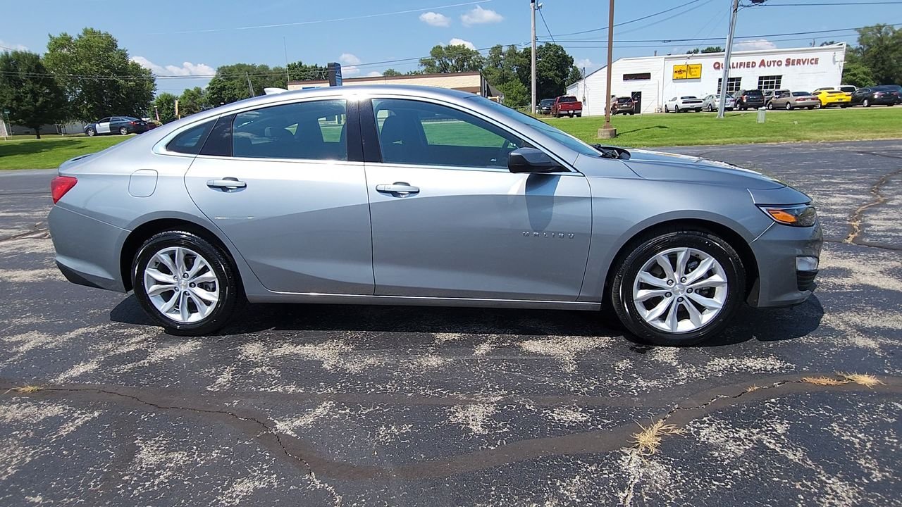 Used 2024 Gray Chevrolet LT image 9