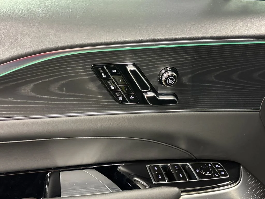 2025 Cadillac LYRIQ Luxury 2 - Photo 26