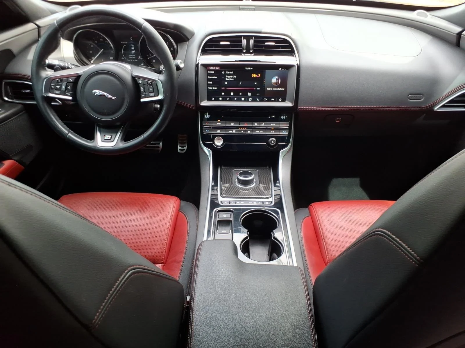 Used 2017 Ultimate Black Metallic Jaguar 35t R-Sport image 27