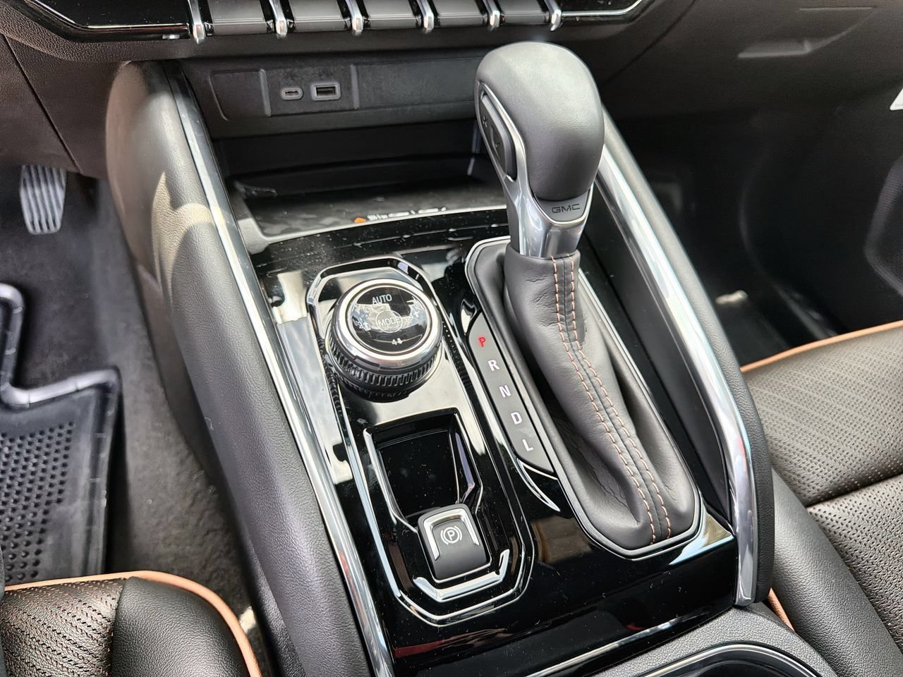 New 2026 Onyx Black GMC AT4 image 14