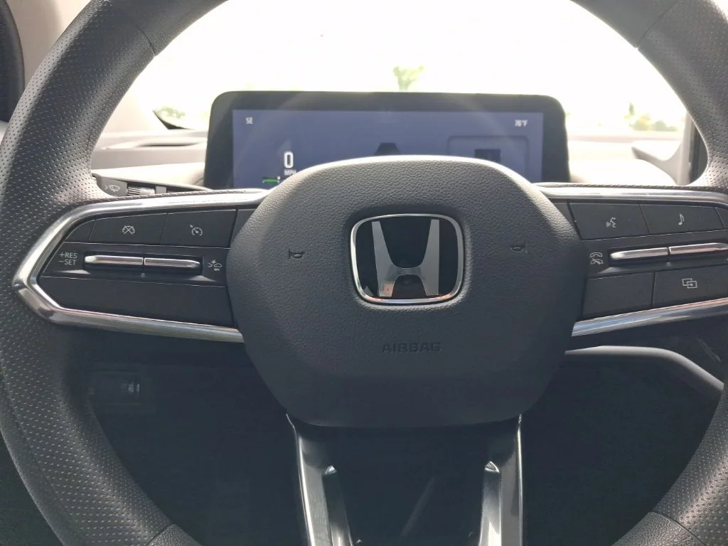Used 2025  Honda EX image 28