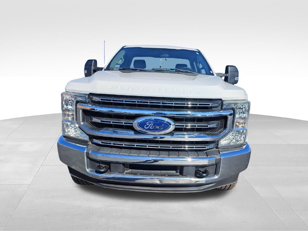 Used 2020 White Ford XL image 8