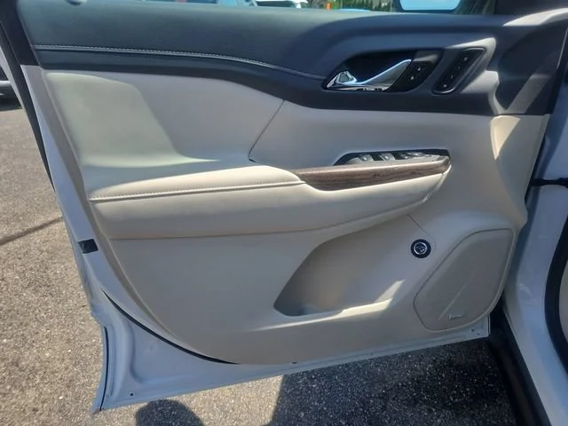 Used 2023 Summit White GMC Denali image 11