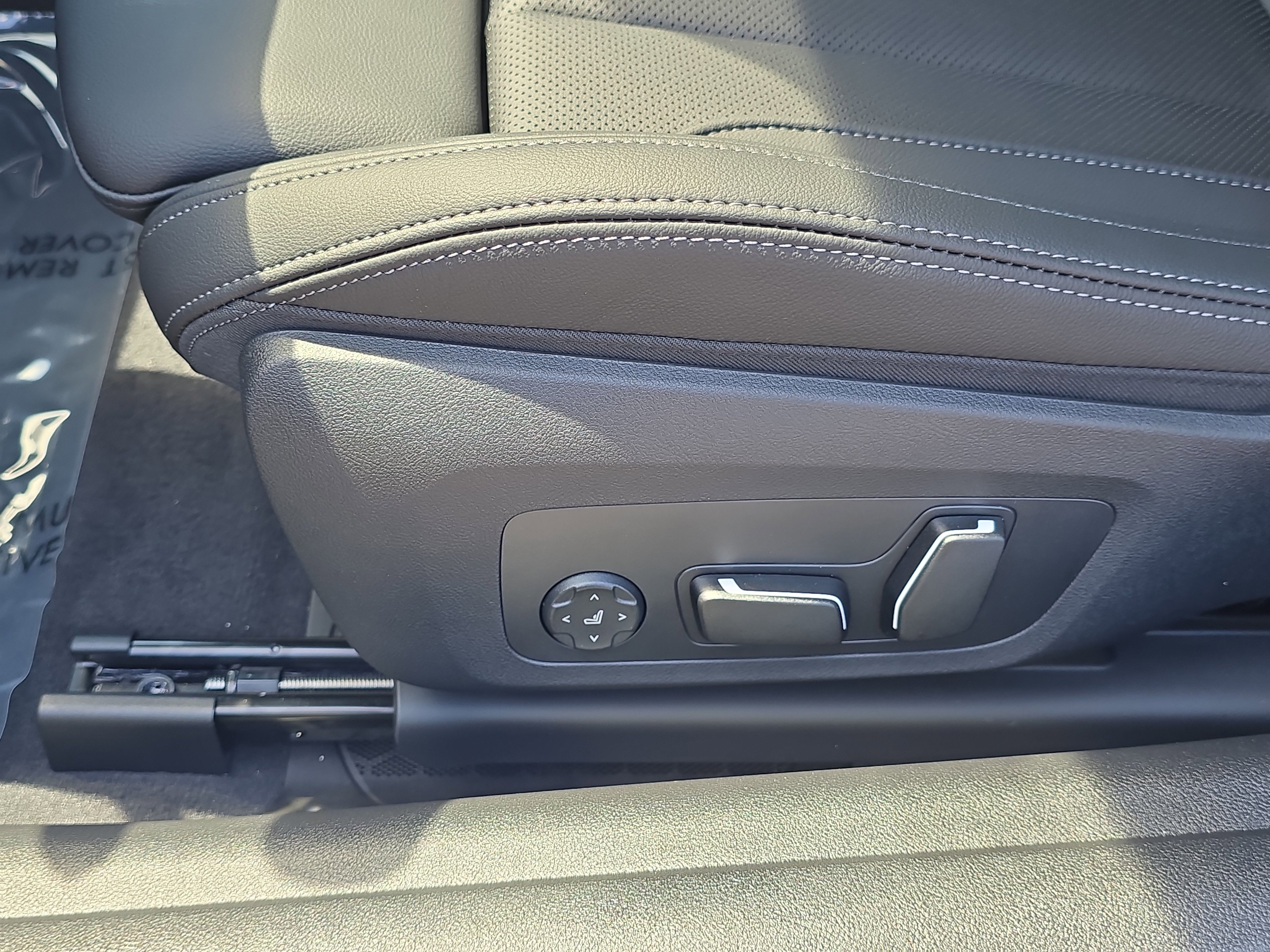 2026 BMW 4 Series M440i - Photo 17