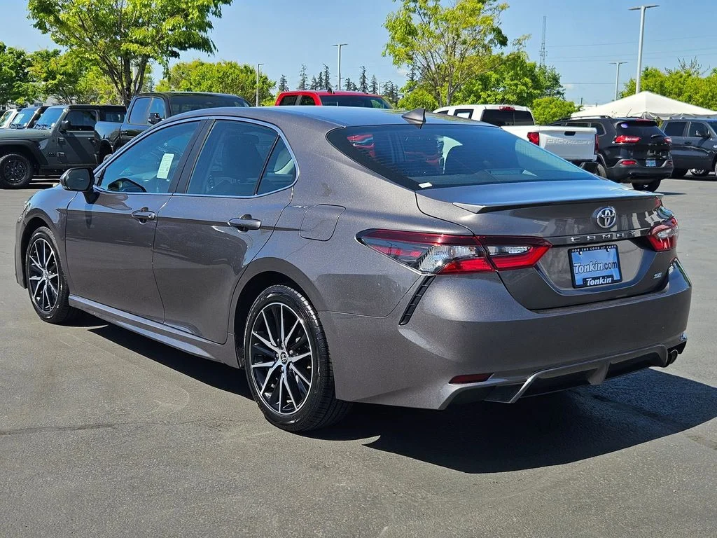 Used 2024 Predawn Gray Mica Toyota SE image 4