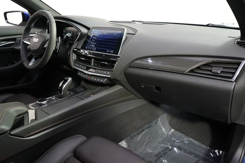 Used 2021 WAVE METALLIC Cadillac V-Series image 15