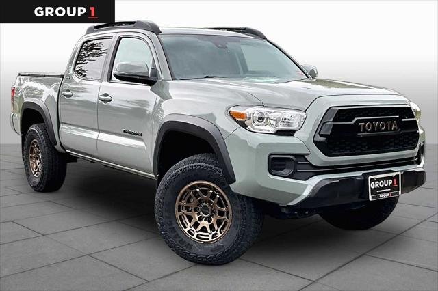 Certified Used 2023 LUNAR ROCK Toyota  image 3