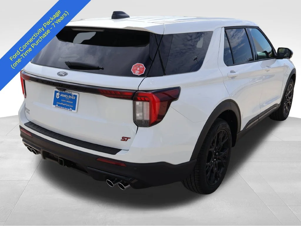 New 2027 Star White Metallic Tri-Coat Ford ST image 5