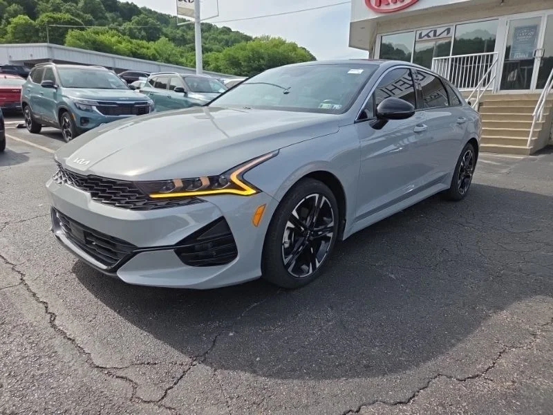 Used 2024 Gray Kia GT-Line image 3