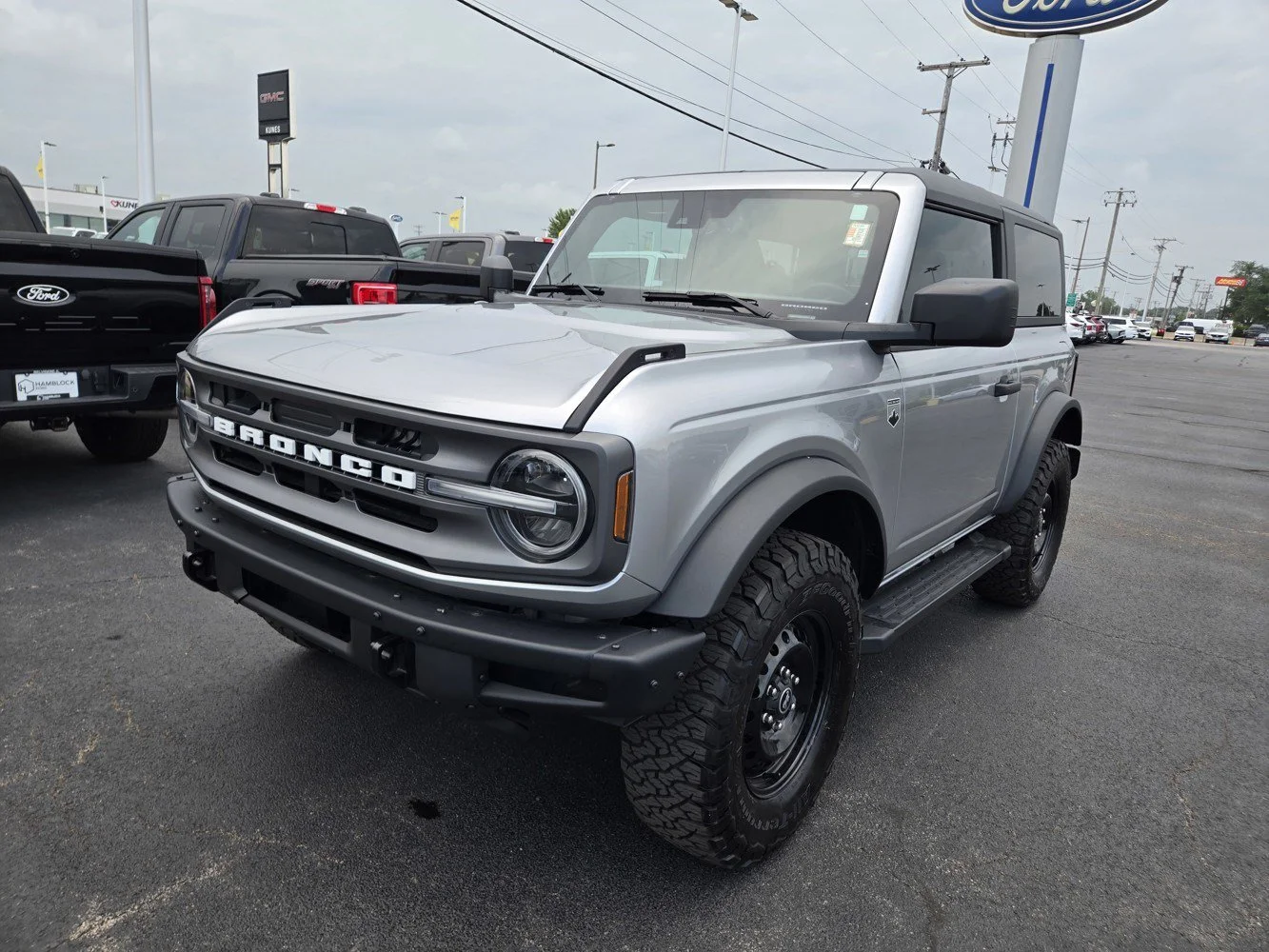 Used 2024  Ford Big Bend image 3