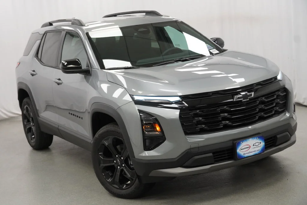 New 2027 Sterling Gray Metallic Chevrolet LT image 34