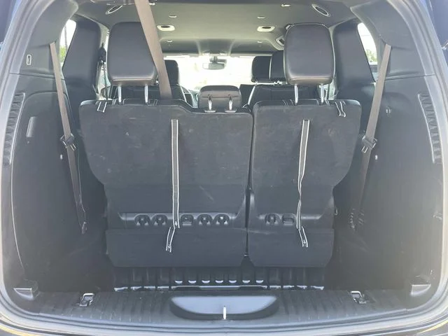Used 2025 Black Chrysler Select image 7
