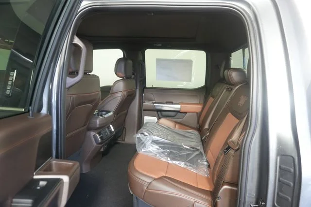 New 2026 Carbonized Gray Metallic Ford King Ranch® image 30