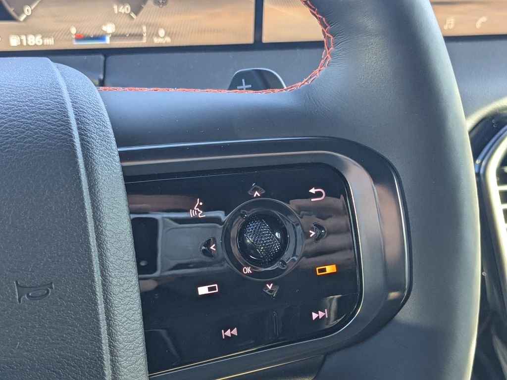 2025 Nissan Armada PRO-4X - Photo 24