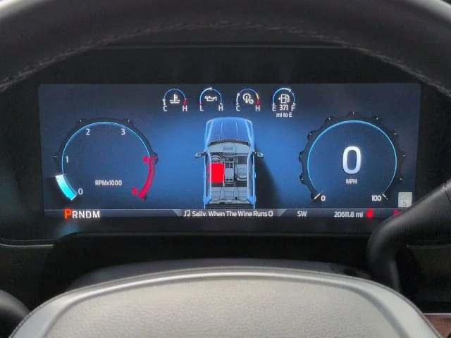 Used 2025 Gray Ford Lariat image 30