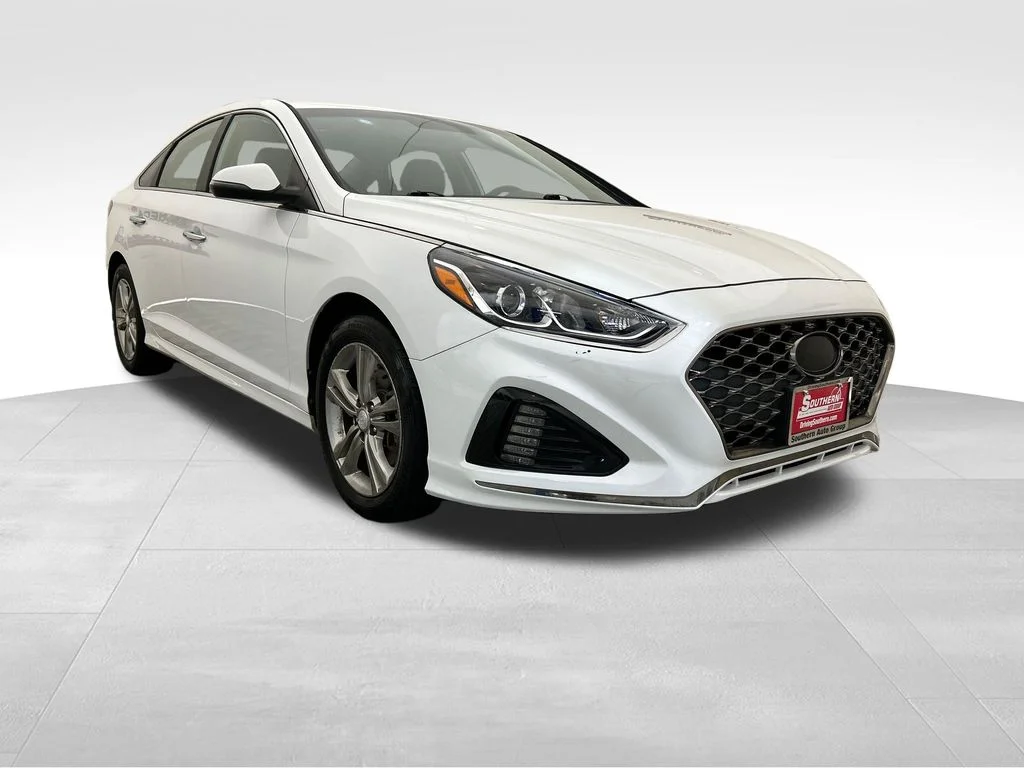 Used 2019 White Hyundai SEL image 8