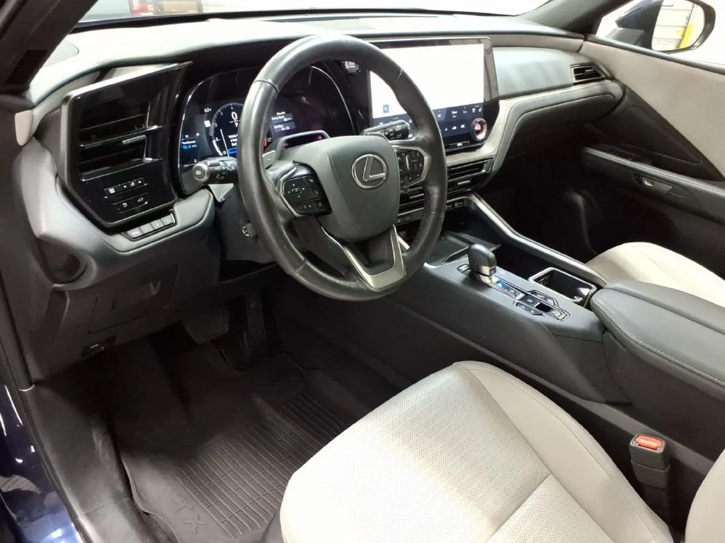 Certified Used 2024 Mica Lexus 350 Premium image 5