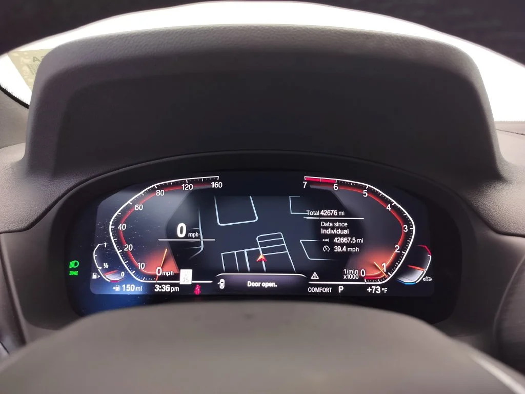 Used 2024 White BMW sDrive30i image 15