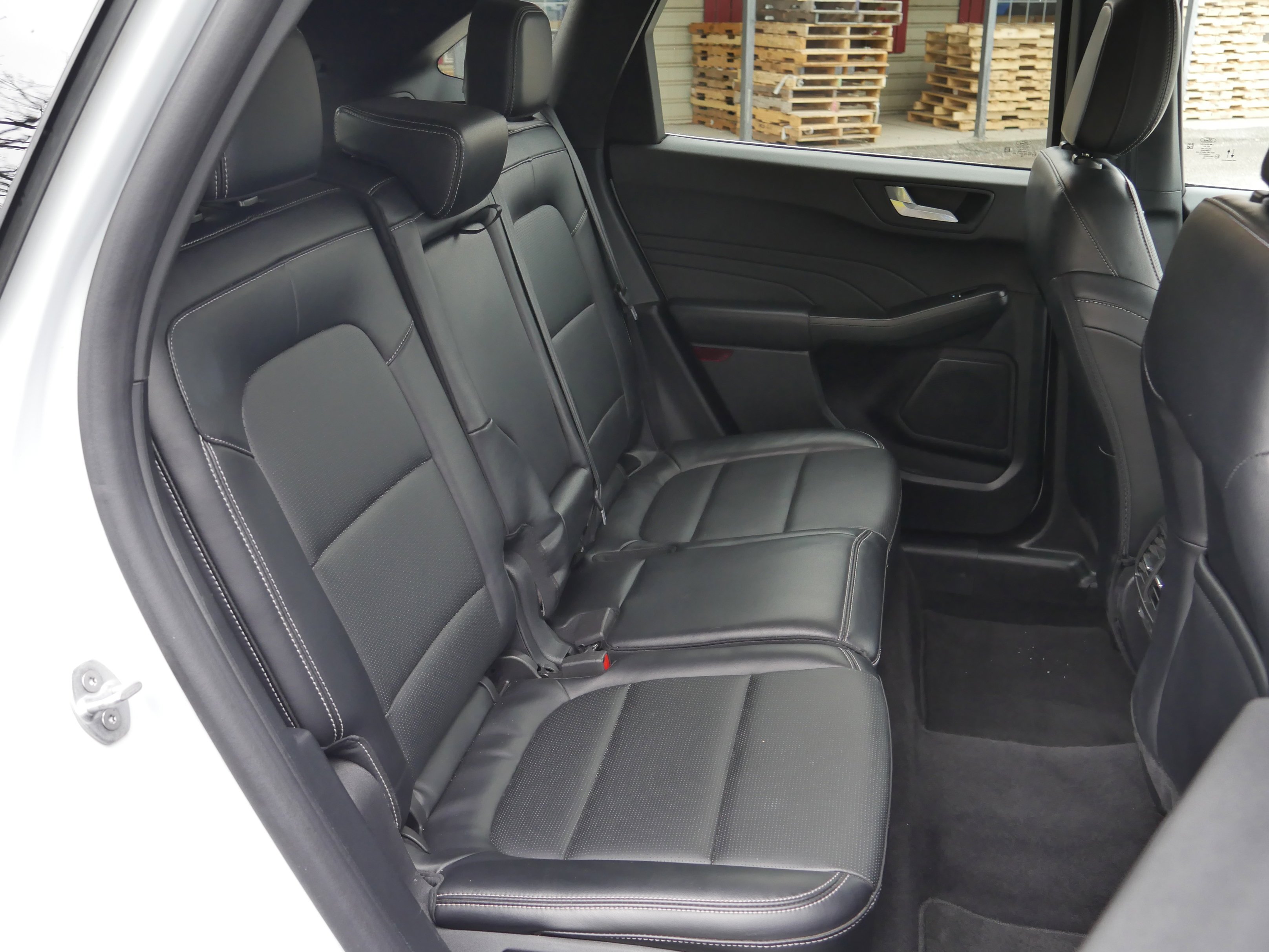 Used 2025 Space Silver Metallic Ford Platinum image 25