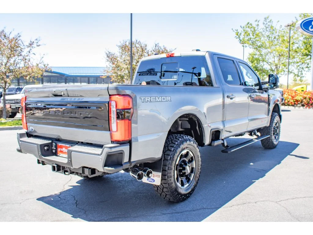 New 2026 Carbonized Gray Metallic Ford Platinum image 9