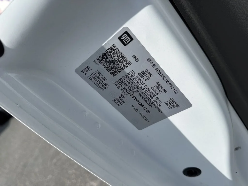 Used 2023 White Chevrolet Work Van image 27