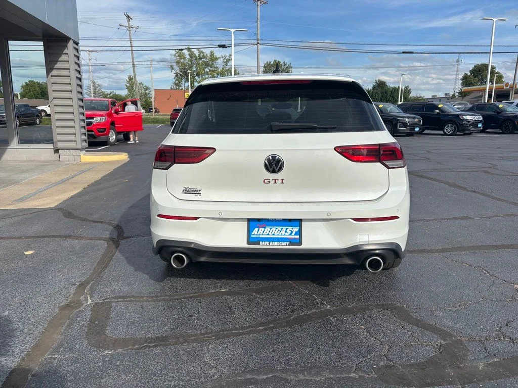 Used 2022 White Volkswagen 2.0T SE image 6