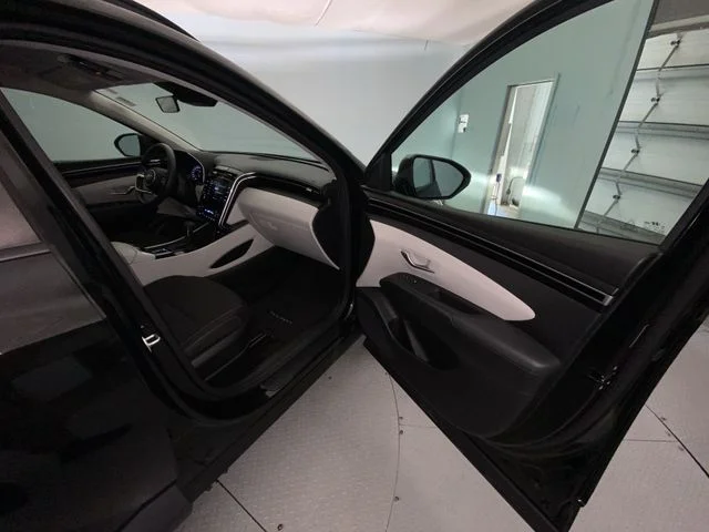Used 2024 Black Hyundai SEL image 23