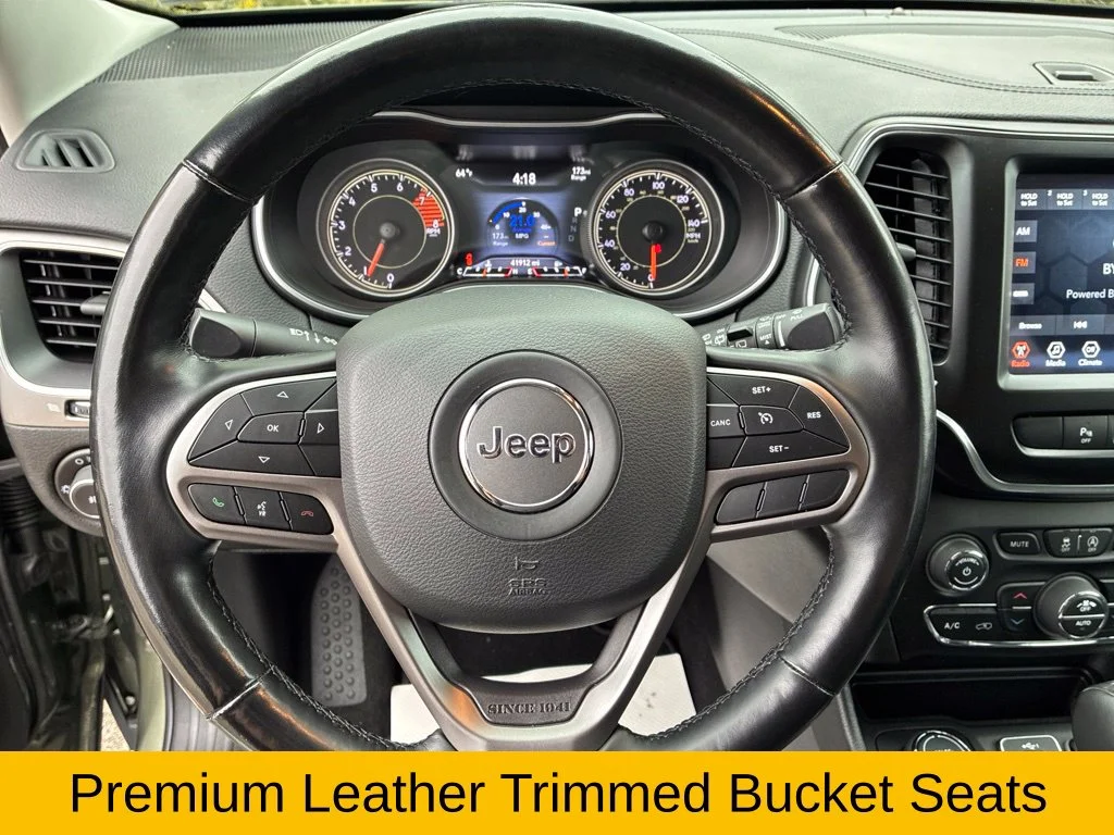 Used 2021 Olive Green Jeep Latitude Lux image 28