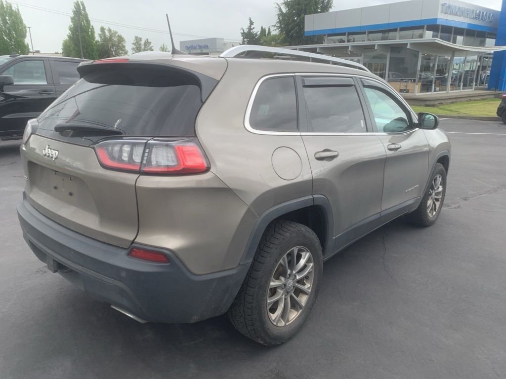 Used 2020 Light Brownstone Pearlcoat Jeep Latitude Plus image 4