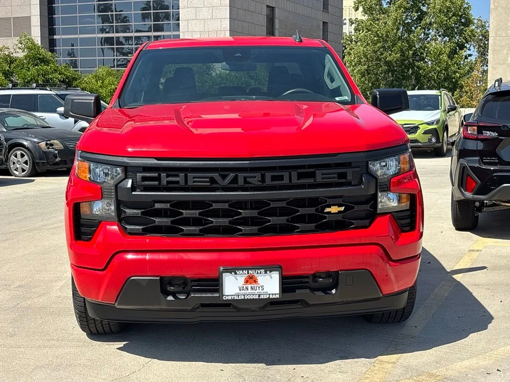 Used 2023 Red Chevrolet Custom image 7