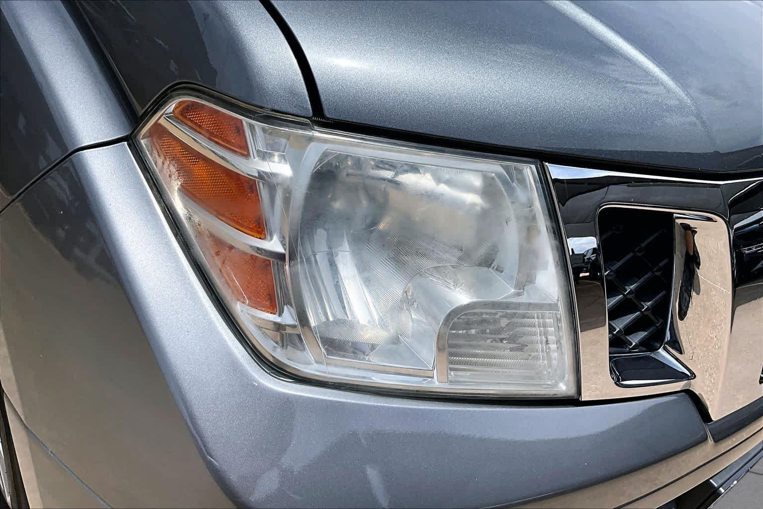 Used 2018 Gun Metallic Nissan SV V6 image 25