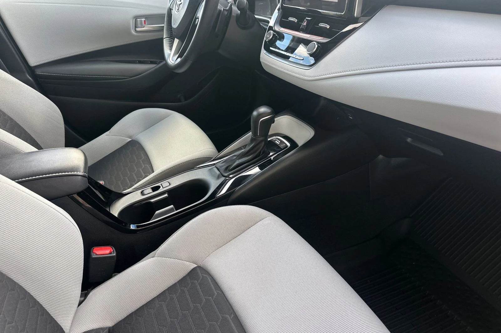 Used 2025 Gray Toyota SE image 16