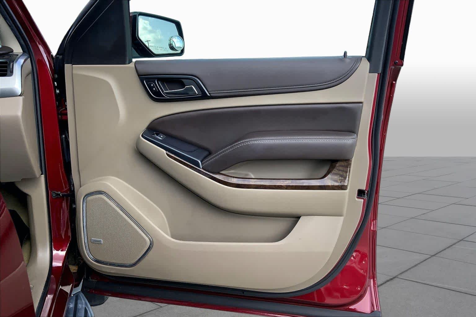 Used 2016 SIREN RED TINTCOAT Chevrolet LT image 22