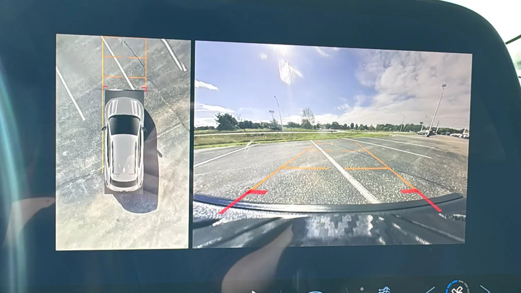 2024 Chevrolet Equinox EV LT - Photo 27